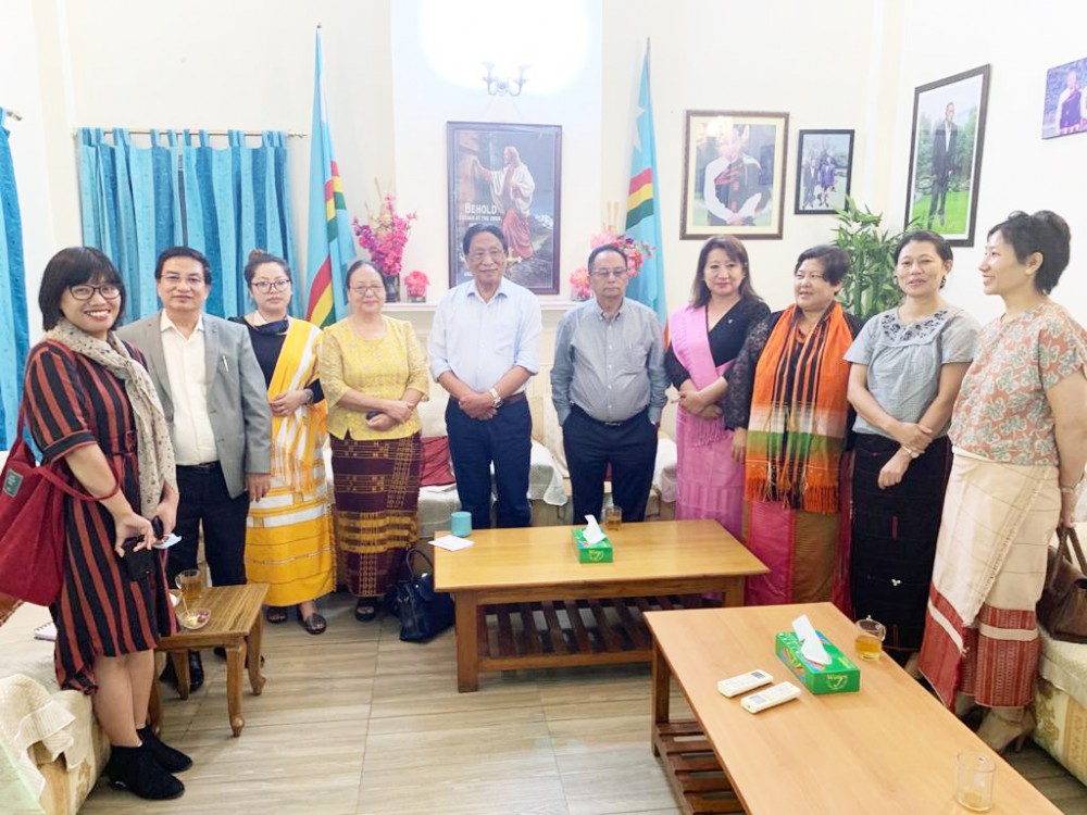 The 7-member Naga Women peace delegation along with the NSCN (IM) leaders in New Delhi on September 19.